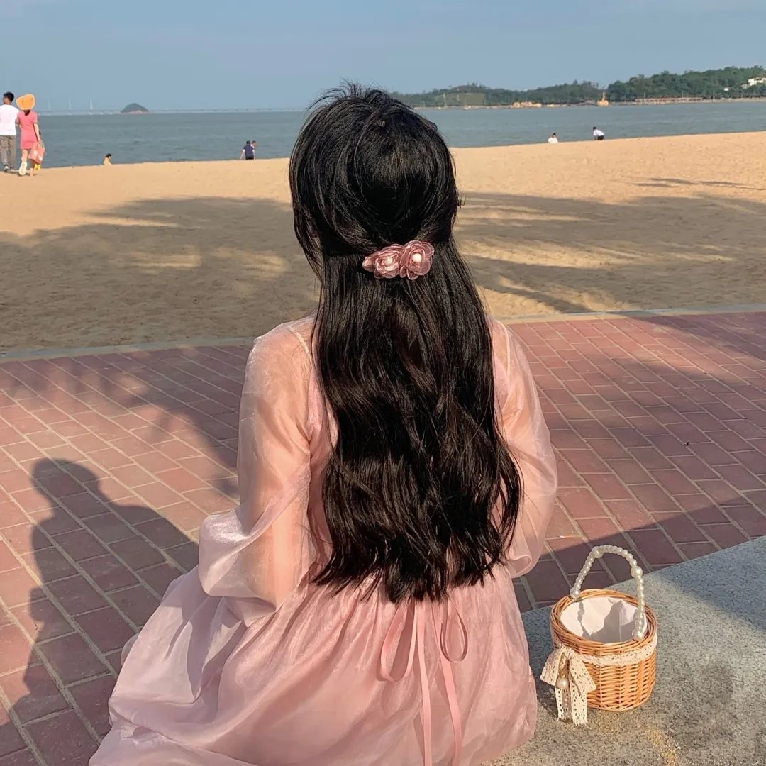 穿书后女配才是五个哥哥的真团宠